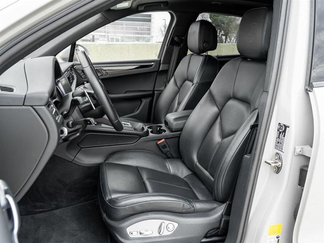 2024 Porsche Macan S AWD Premium Pkg Plus Adaptive Air Suspension inc Photo