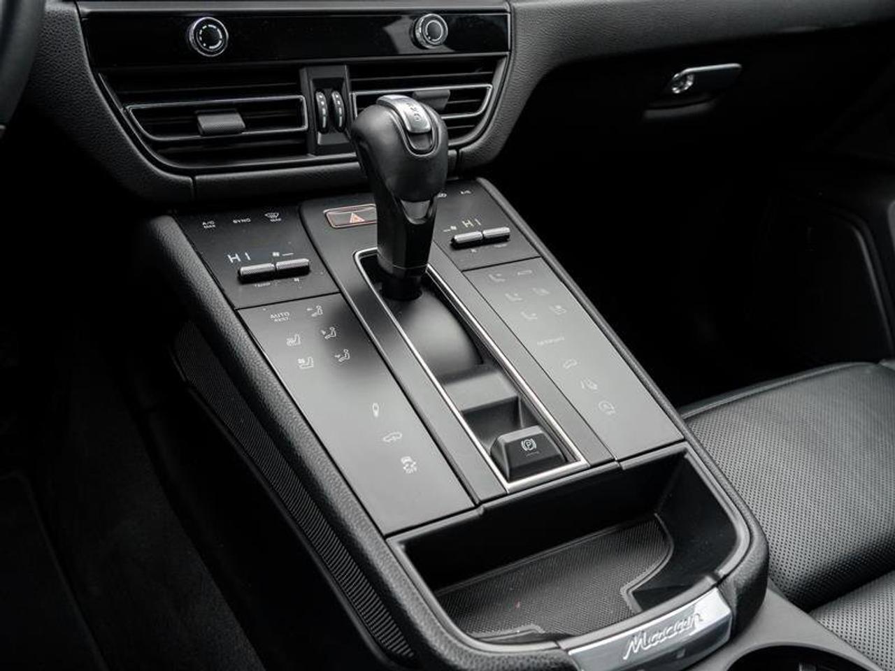 2024 Porsche Macan S AWD Premium Pkg Plus Adaptive Air Suspension inc Photo