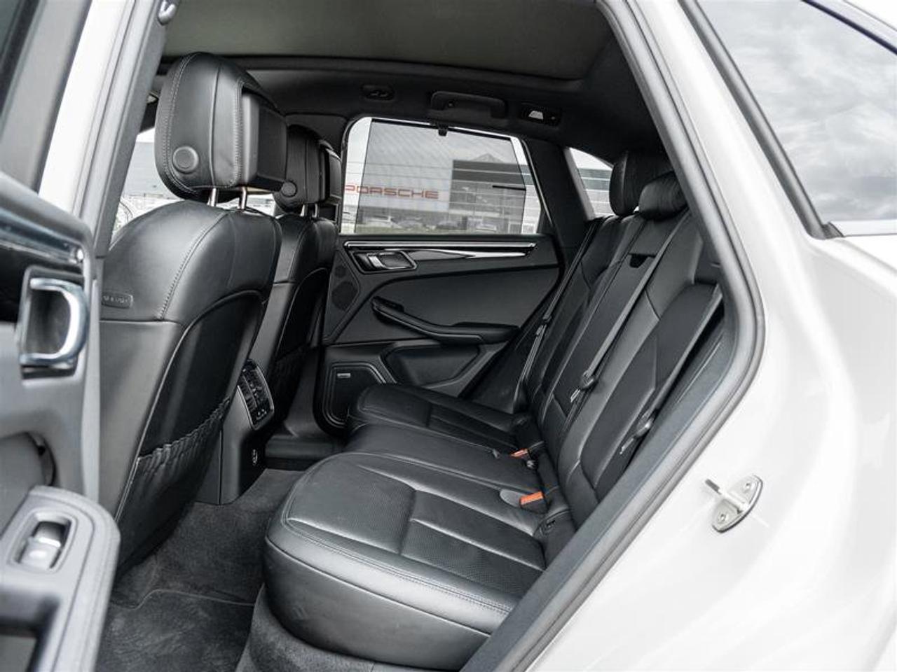 2024 Porsche Macan S AWD Premium Pkg Plus Adaptive Air Suspension inc Photo