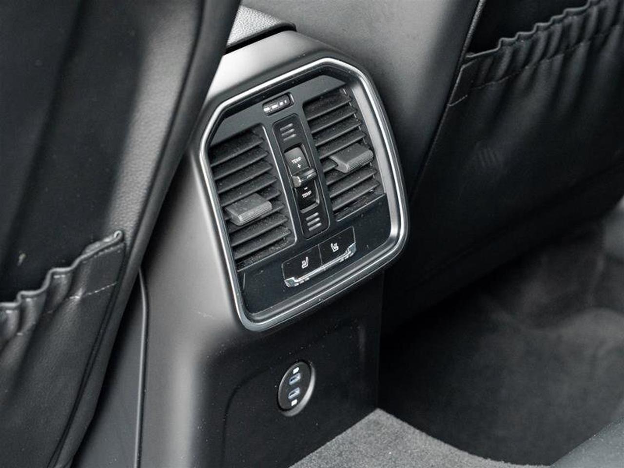 2024 Porsche Macan S AWD Premium Pkg Plus Adaptive Air Suspension inc Photo