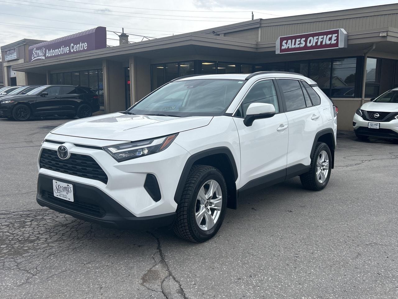 2023 Toyota RAV4 XLE/PWR SUN ROOF/BACK UP CAM/ CALL PICTON Photo0