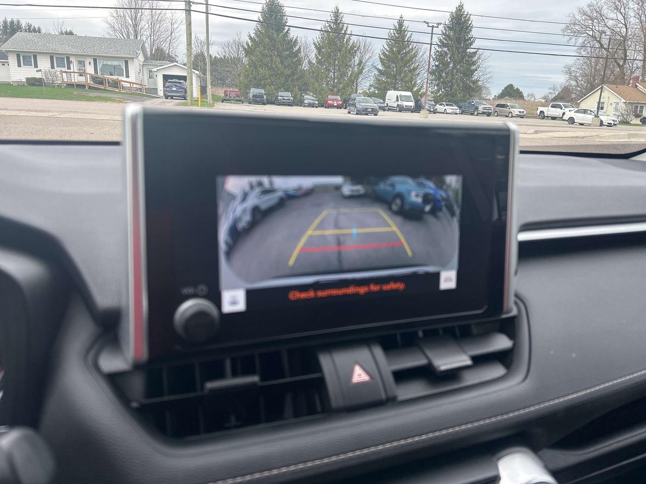 2023 Toyota RAV4 XLE/AWD/PWR SUNROOF/BACK UP CAM/CALL BELLEVILLE Photo