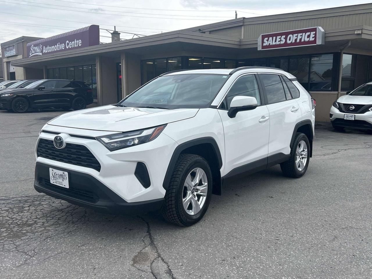 2023 Toyota RAV4 XLE/AWD/PWR SUNROOF/BACK UP CAM/CALL BELLEVILLE Photo