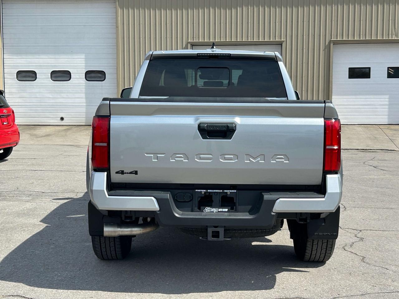 2024 Toyota Tacoma TRD 4x4 CREWCAB LEATHER CALL NAPANEE 613-354-2100 Photo