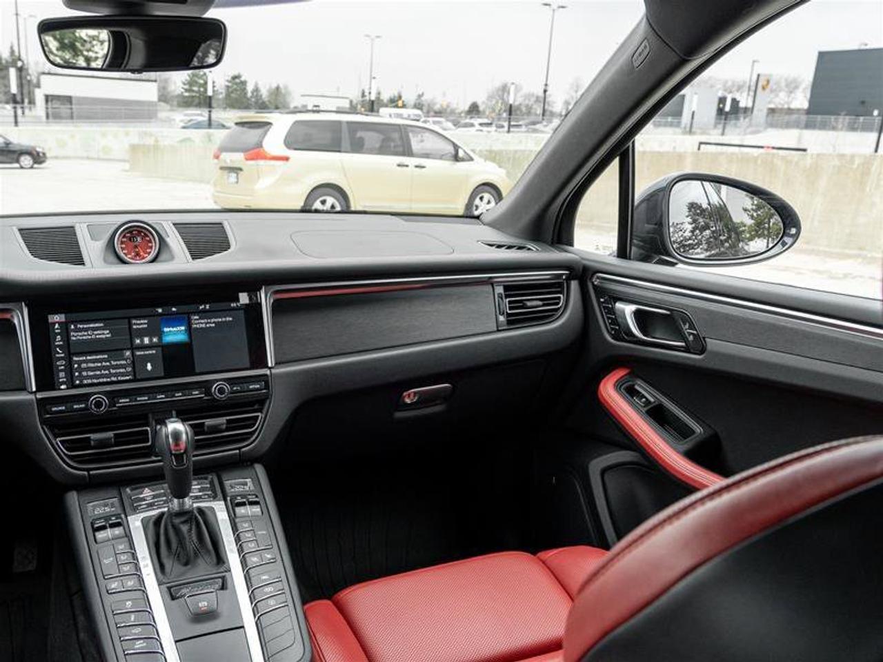 2021 Porsche Macan GTS AWD Premium Pkjg Plus Porsche Torque Vectoring Photo