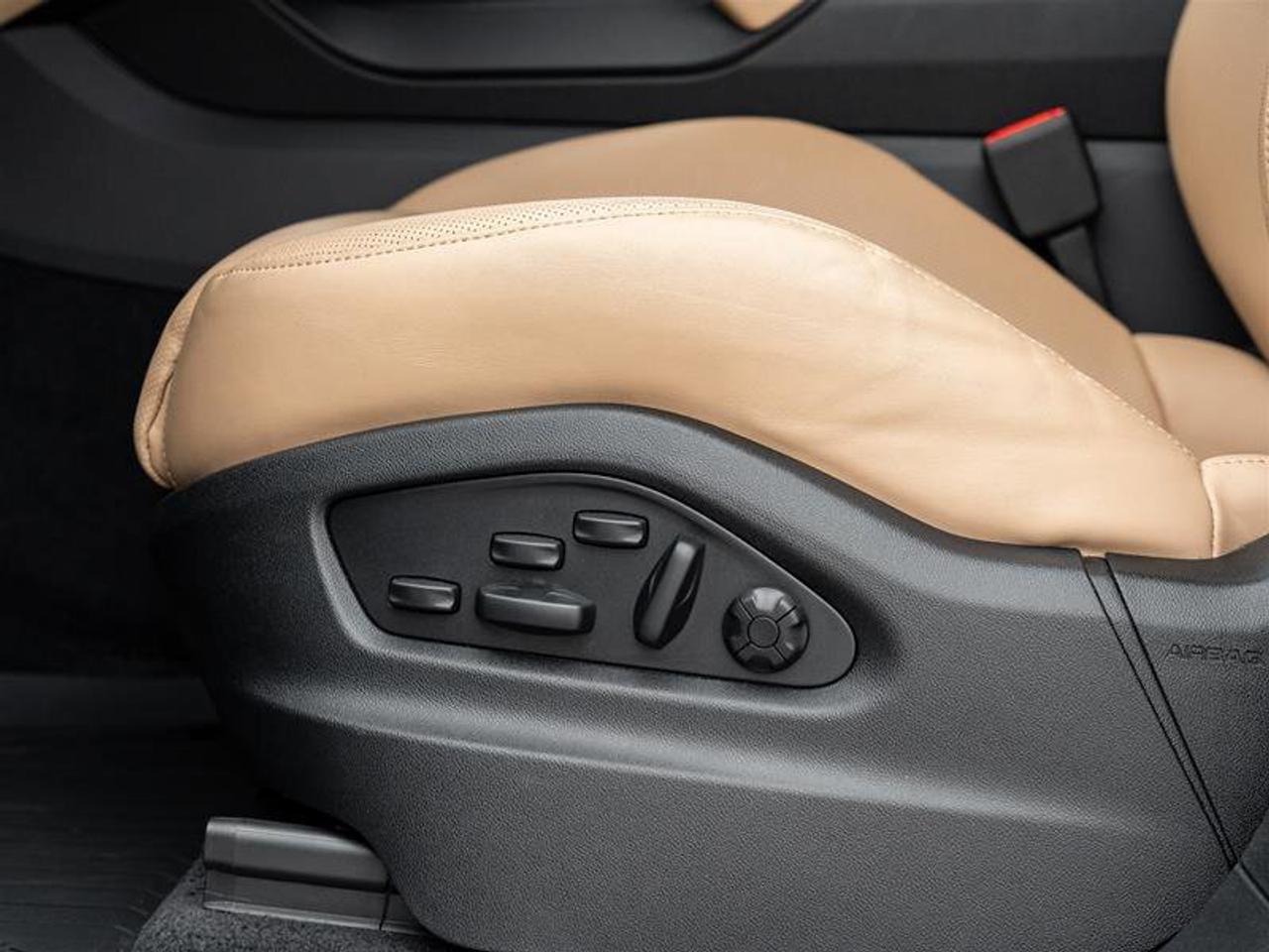 2025 Porsche Cayenne Coupe AWD CPO Premium Pkg Plus 21 RS Spyder Design Photo