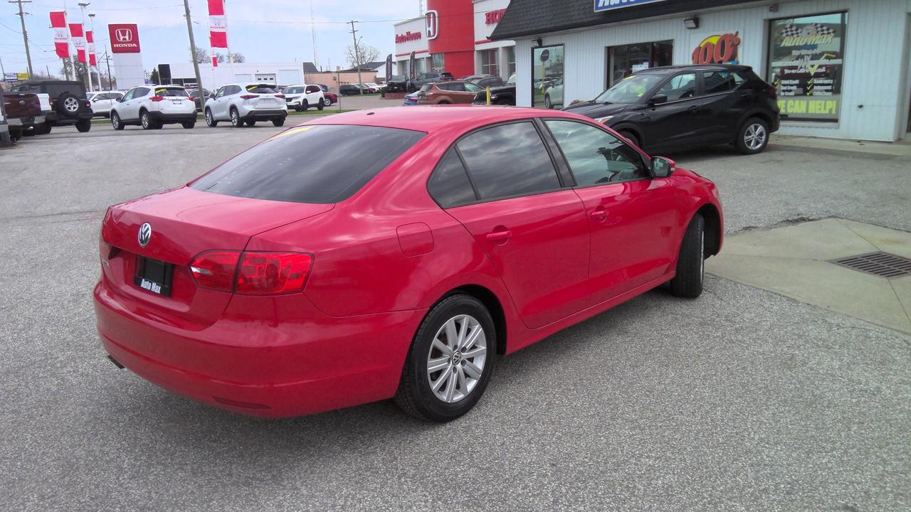 2014 Volkswagen Jetta 2.0L Comfortline (A6) 4dr Sedan Photo