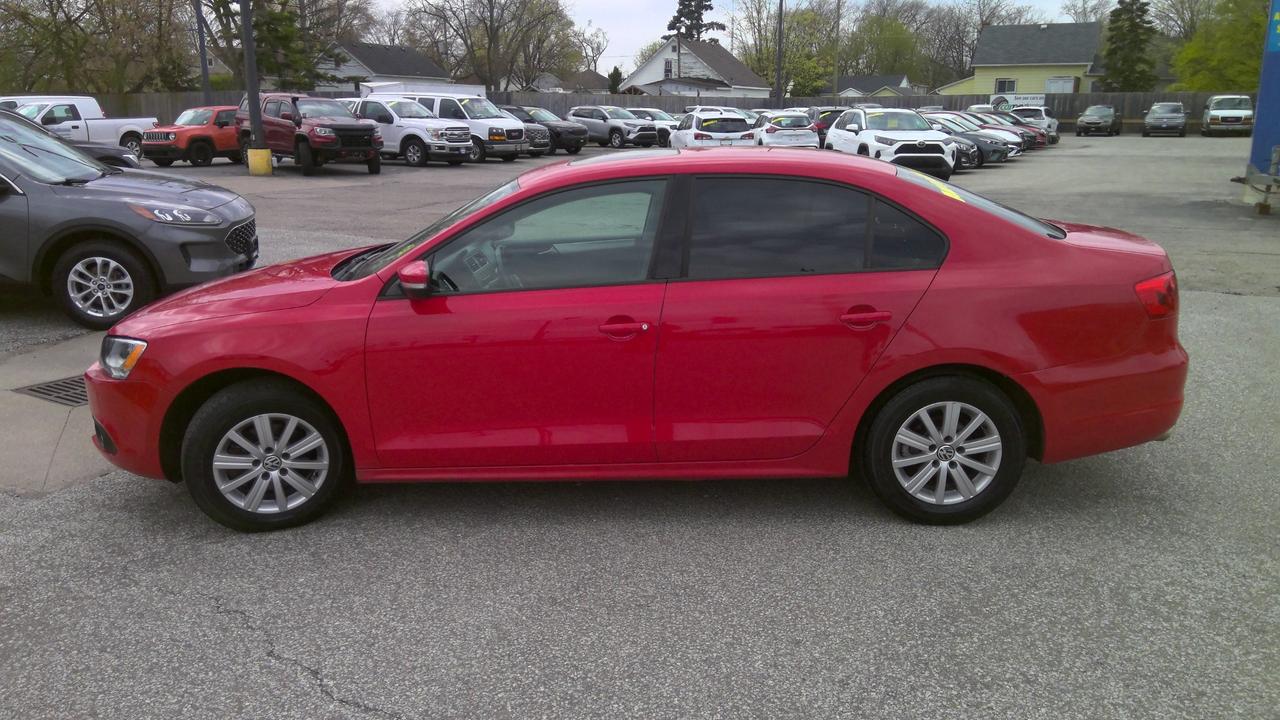 2014 Volkswagen Jetta 2.0L Comfortline (A6) 4dr Sedan Photo