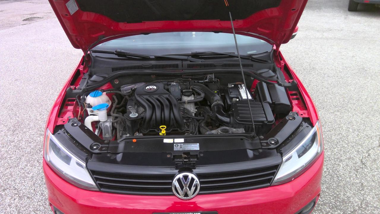 2014 Volkswagen Jetta 2.0L Comfortline (A6) 4dr Sedan Photo