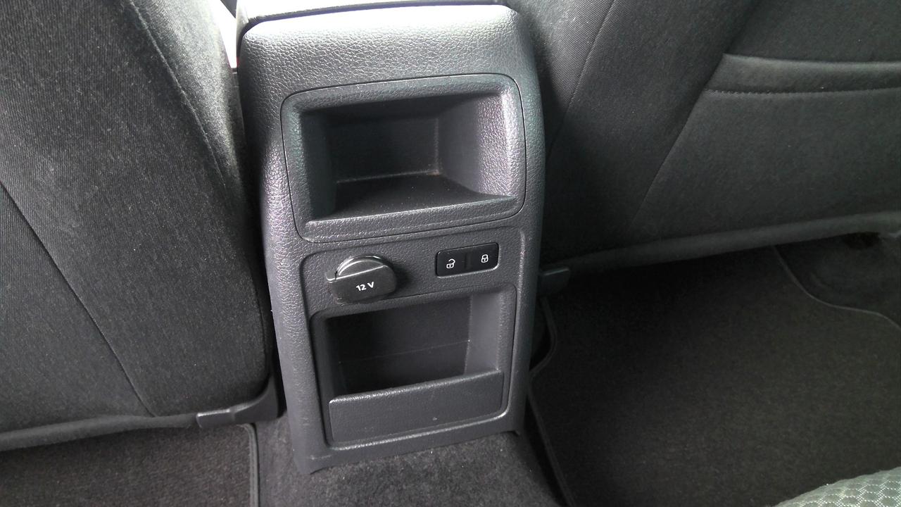 2014 Volkswagen Jetta 2.0L Comfortline (A6) 4dr Sedan Photo