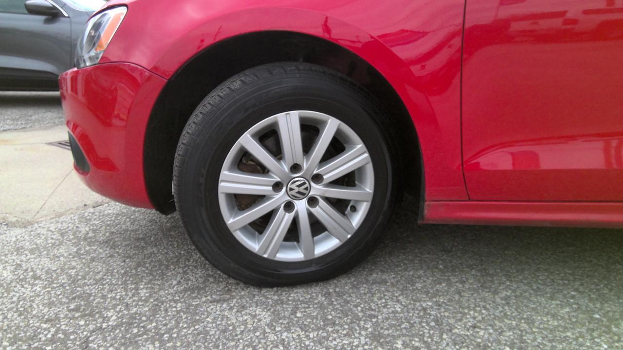 2014 Volkswagen Jetta 2.0L Comfortline (A6) 4dr Sedan Photo