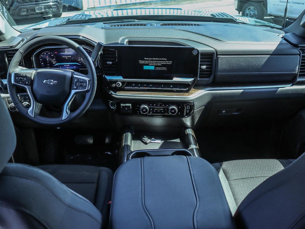 2026 Chevrolet SILVERADO 2500HD 4WD Crew Cab Standard Box LT Photo