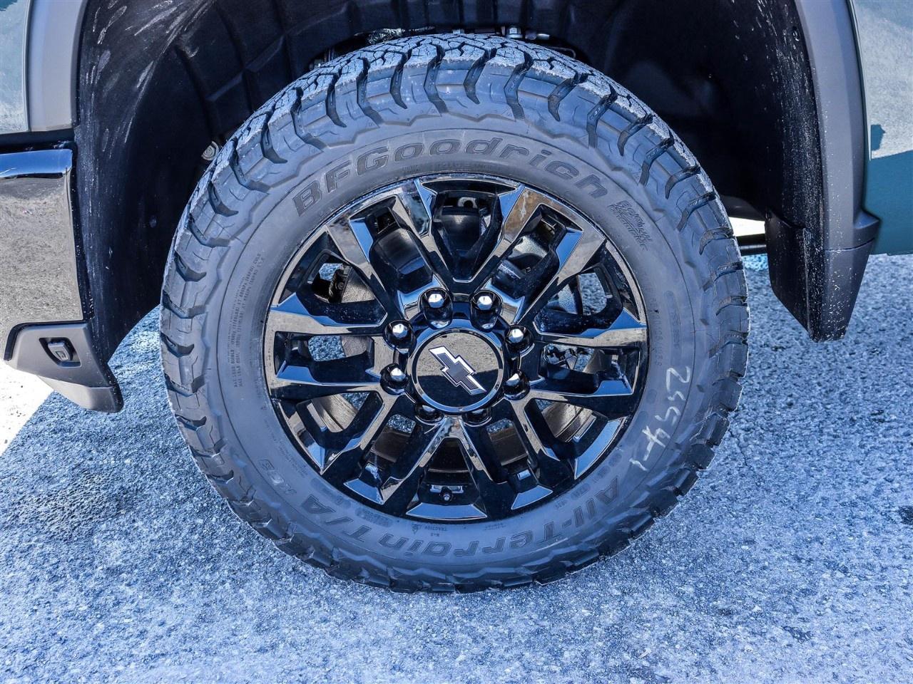 2026 Chevrolet SILVERADO 2500HD 4WD Crew Cab Standard Box LT Photo