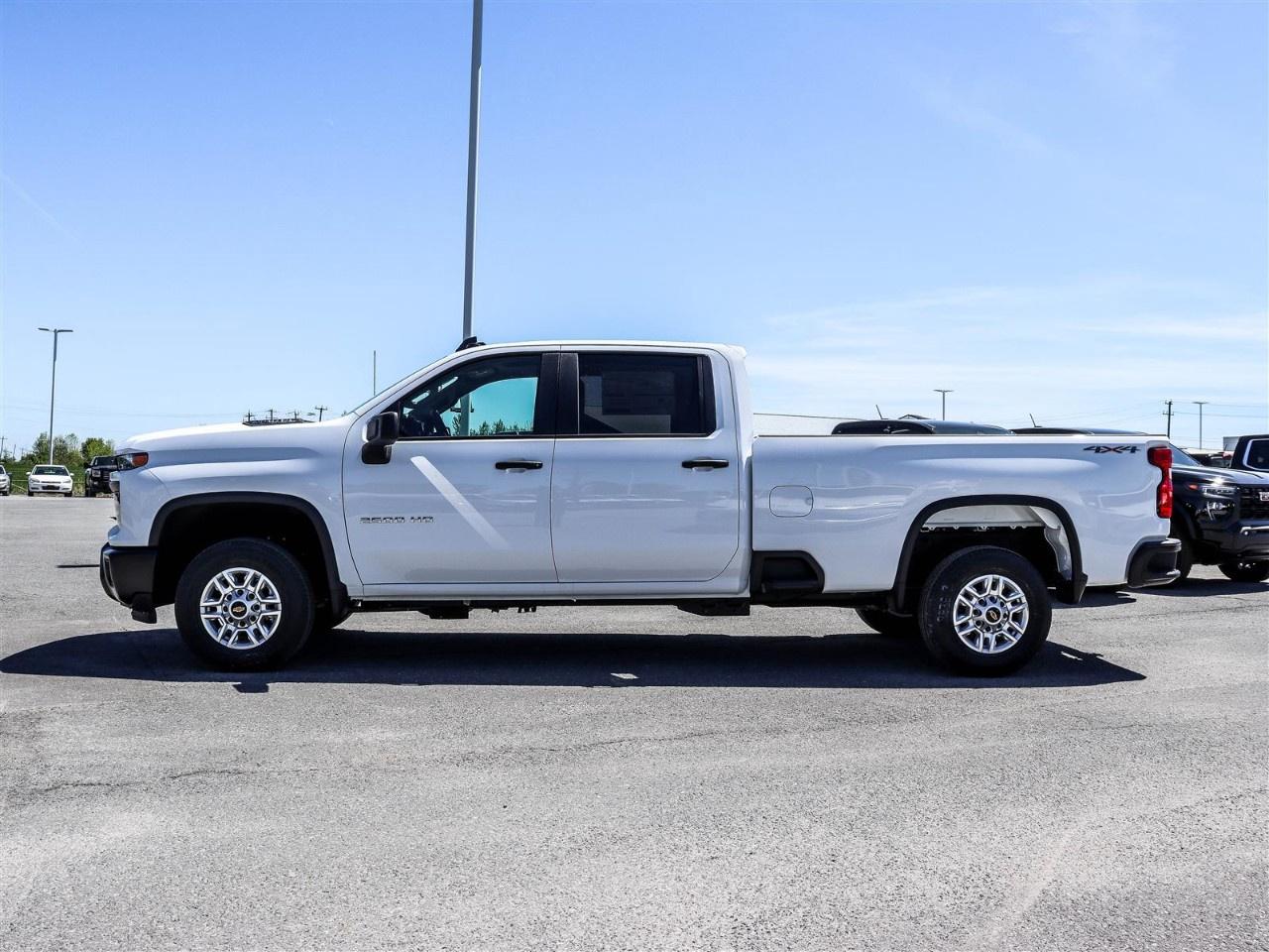 2026 Chevrolet SILVERADO 2500HD 4WD Crew Cab Long Box Work Truck Photo
