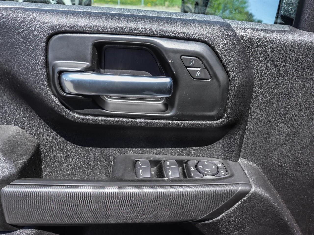 2026 Chevrolet SILVERADO 2500HD 4WD Crew Cab Long Box Work Truck Photo