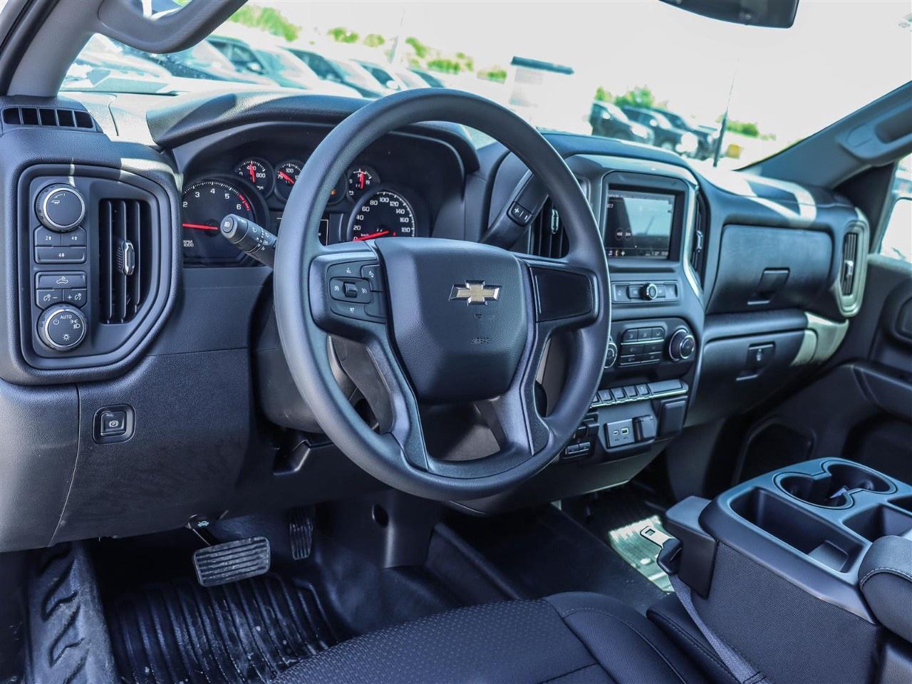 2026 Chevrolet SILVERADO 2500HD 4WD Crew Cab Long Box Work Truck Photo