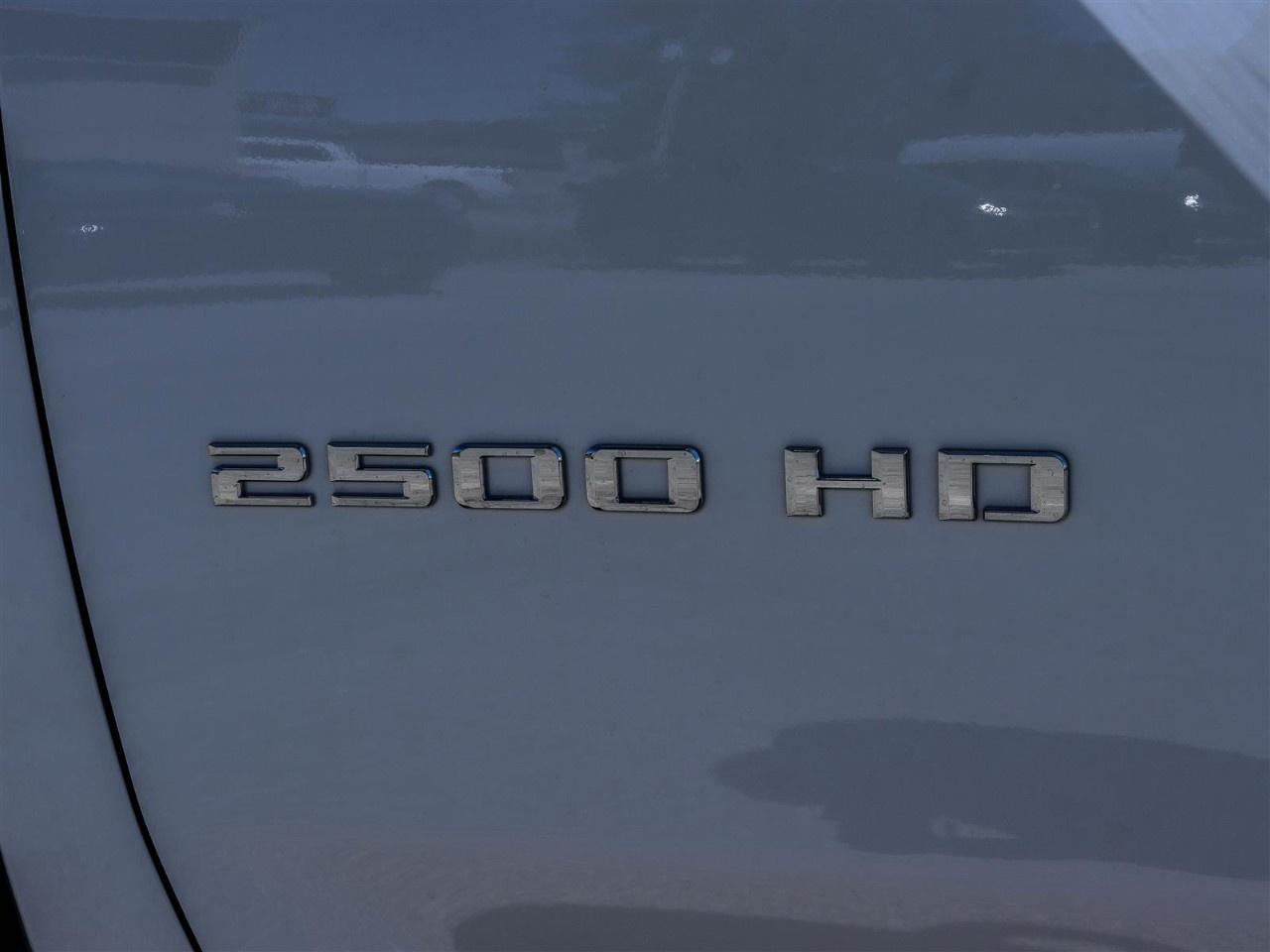 2026 Chevrolet SILVERADO 2500HD 4WD Crew Cab Long Box Work Truck Photo