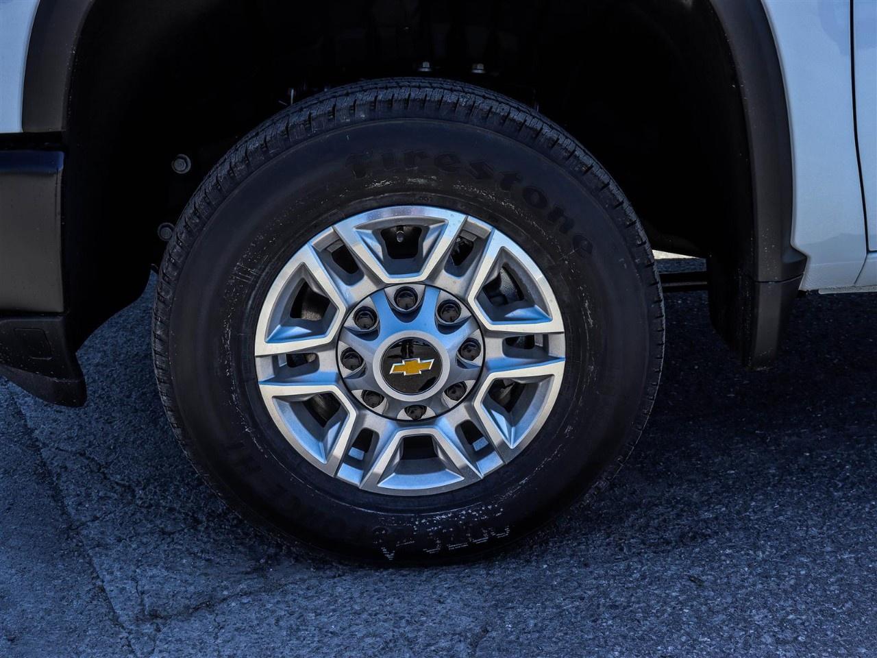 2026 Chevrolet SILVERADO 2500HD 4WD Crew Cab Long Box Work Truck Photo