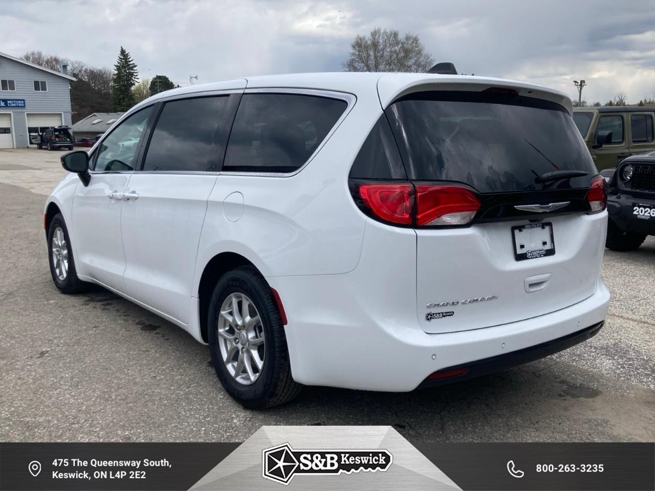 2026 Chrysler Grand Caravan SXT Front-Wheel Drive Passenger Van Photo2