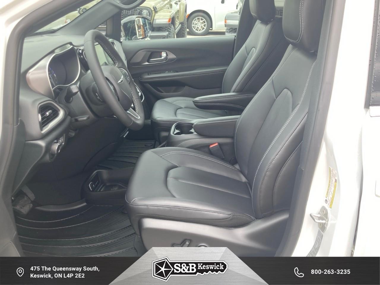 2026 Chrysler Grand Caravan SXT Front-Wheel Drive Passenger Van Photo