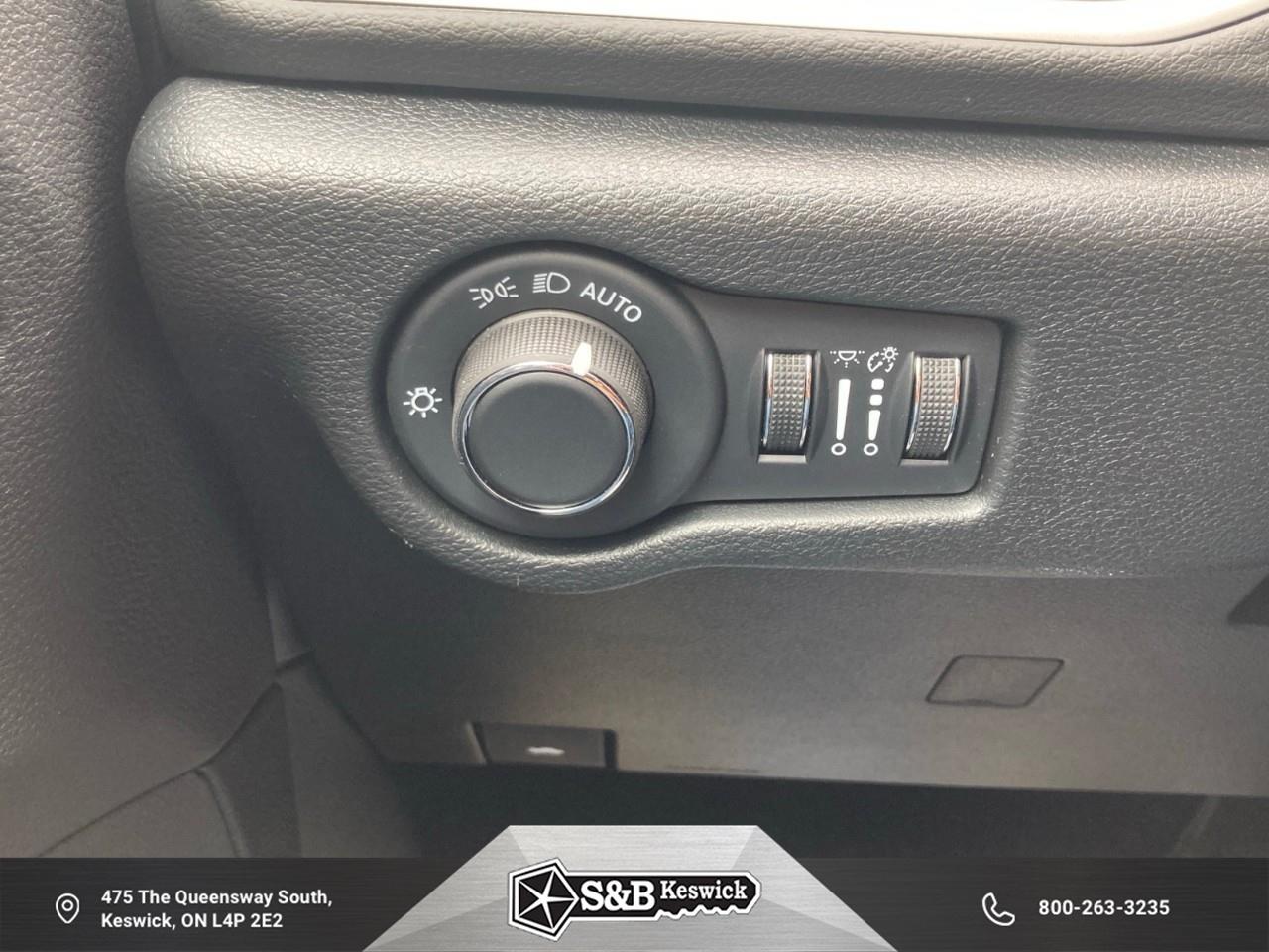 2026 Chrysler Grand Caravan SXT Front-Wheel Drive Passenger Van Photo
