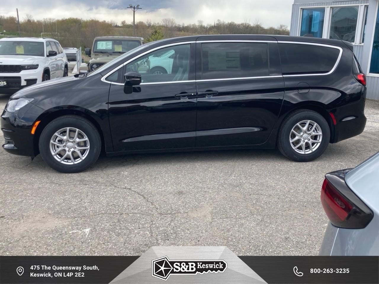 2026 Chrysler Grand Caravan SXT Front-Wheel Drive Passenger Van Photo
