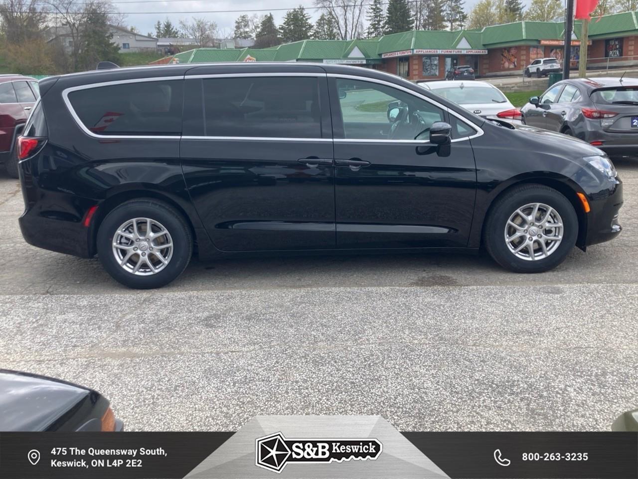 2026 Chrysler Grand Caravan SXT Front-Wheel Drive Passenger Van Photo