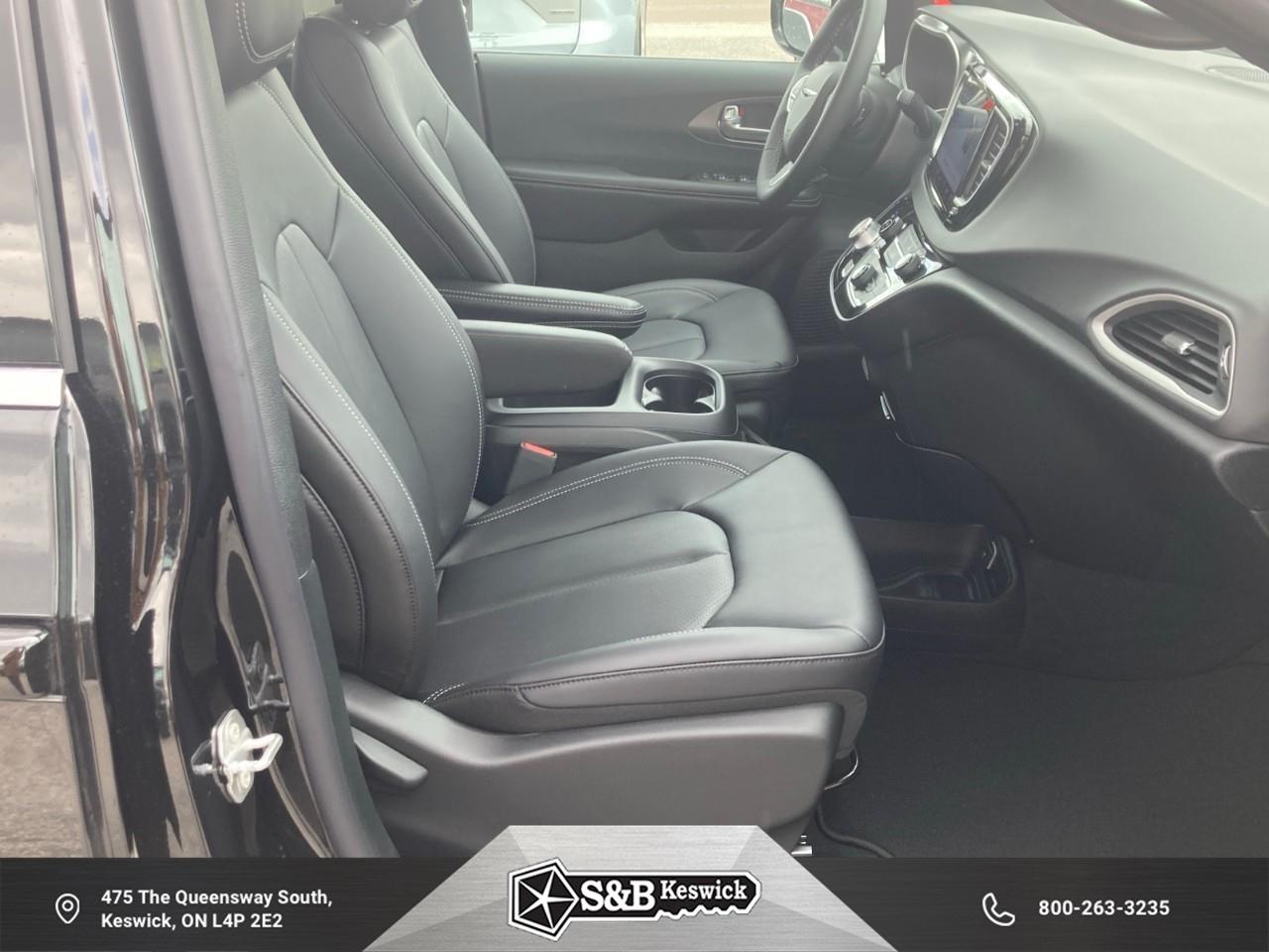 2026 Chrysler Grand Caravan SXT Front-Wheel Drive Passenger Van Photo