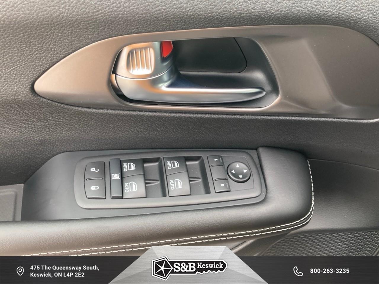 2026 Chrysler Grand Caravan SXT Front-Wheel Drive Passenger Van Photo