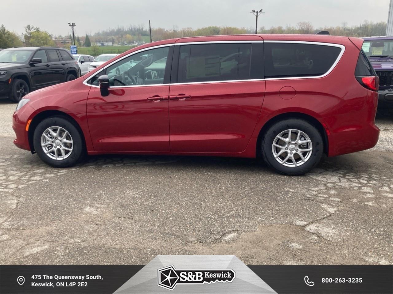 2026 Chrysler Grand Caravan SXT Front-Wheel Drive Passenger Van Photo