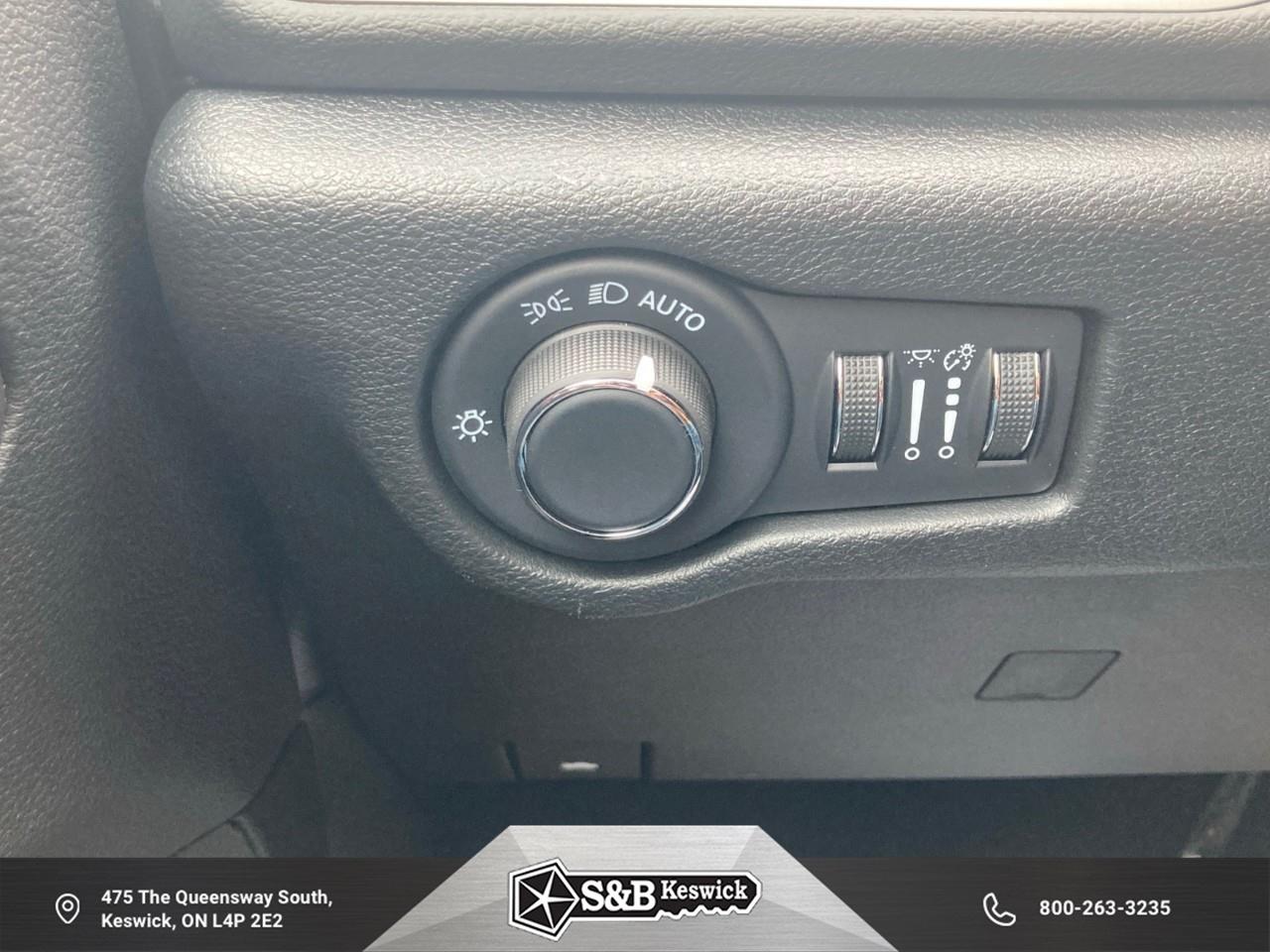 2026 Chrysler Grand Caravan SXT Front-Wheel Drive Passenger Van Photo