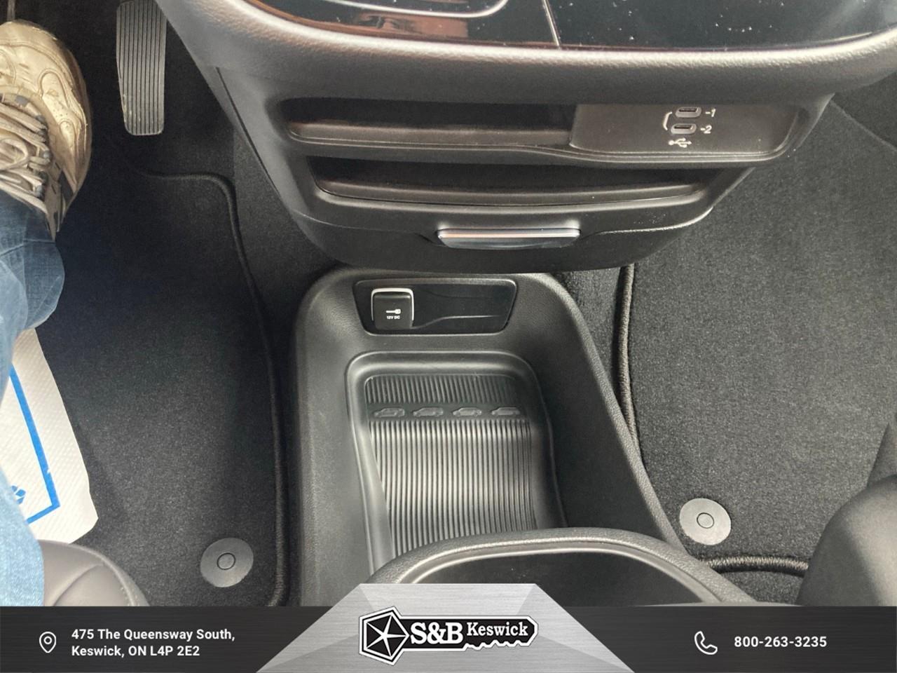 2026 Chrysler Grand Caravan SXT Front-Wheel Drive Passenger Van Photo