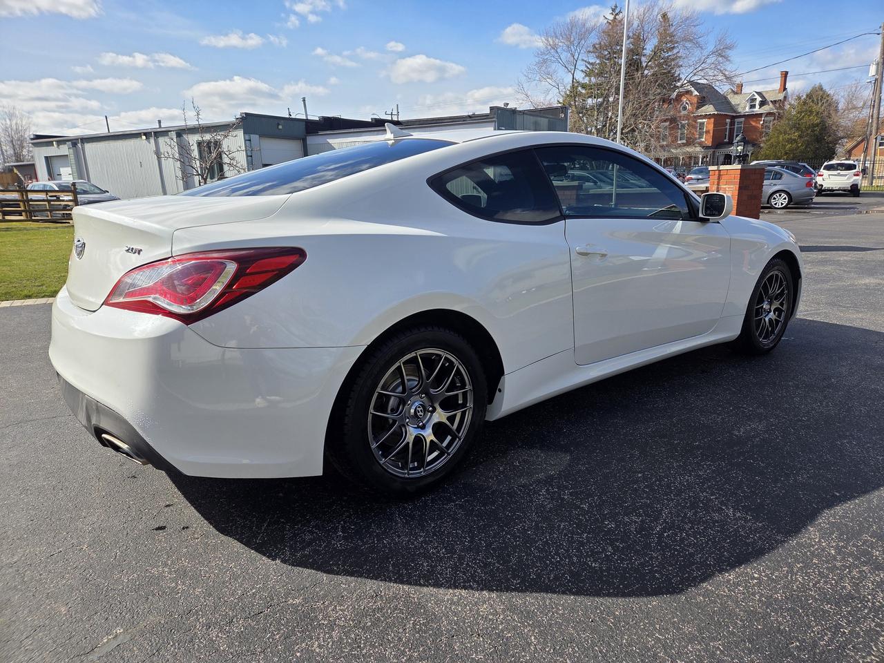 2013 Hyundai Genesis Coupe 2dr I4 Automatic, Looks and Drives Great! Photo