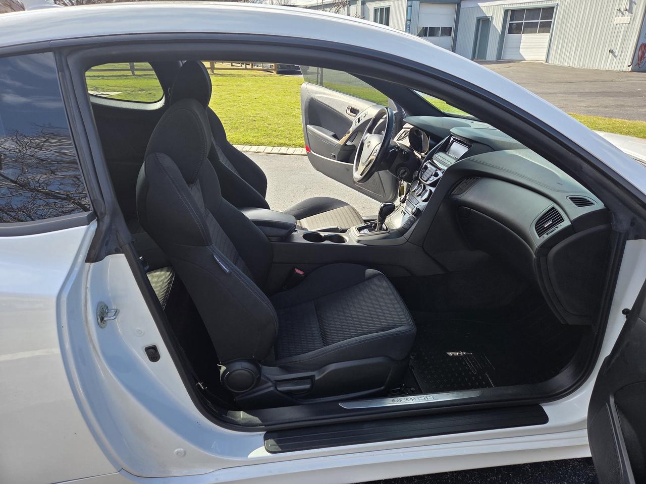2013 Hyundai Genesis Coupe 2dr I4 Automatic, Looks and Drives Great! Photo