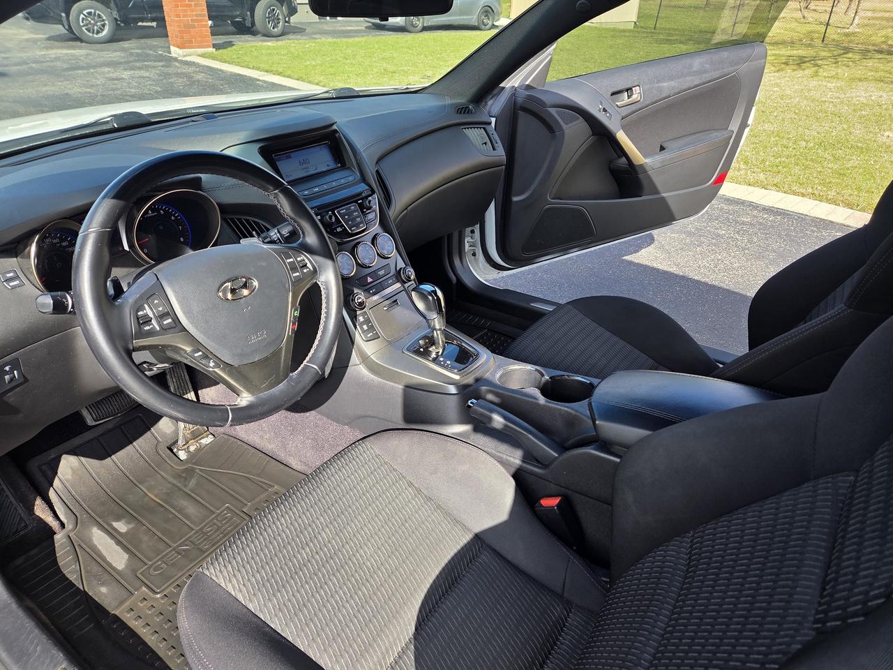 2013 Hyundai Genesis Coupe 2dr I4 Automatic, Looks and Drives Great! Photo