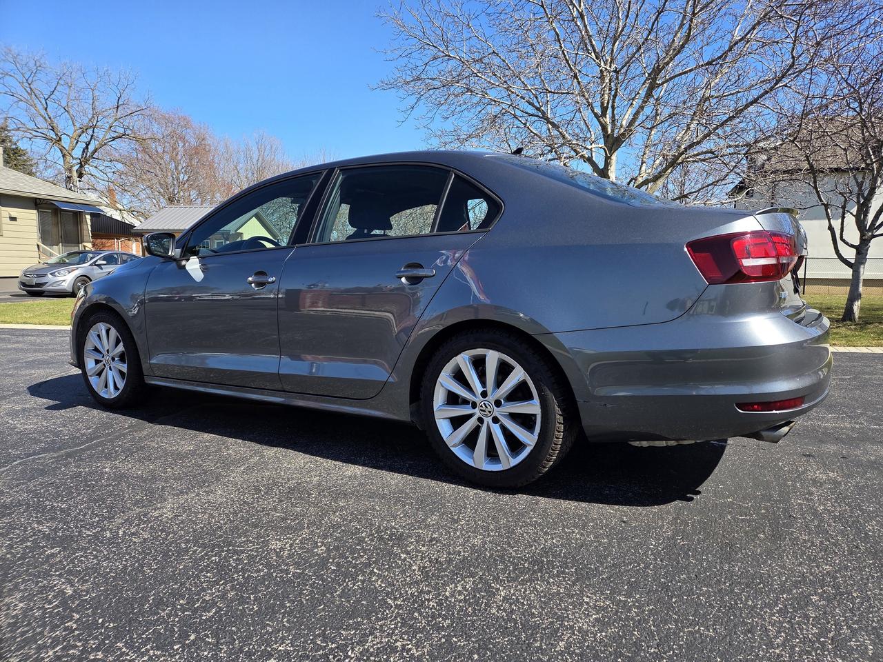 2016 Volkswagen Jetta Sedan 4dr Auto 1.8T Sport PZEV, Sunroof, Drives Great! Photo