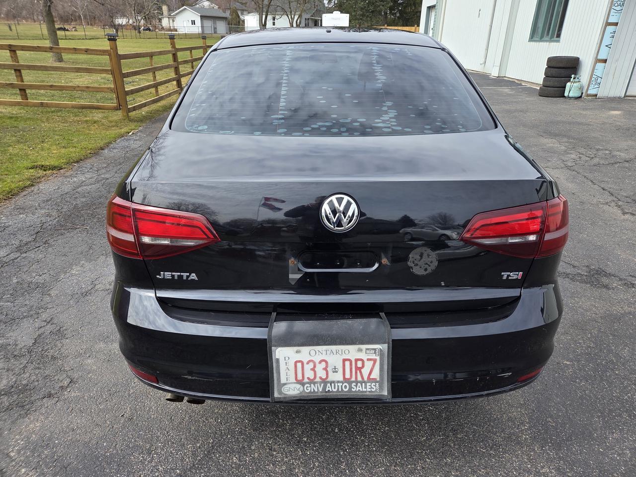 2016 Volkswagen Jetta Sedan 4dr 1.4 TSI Auto Trendline Photo