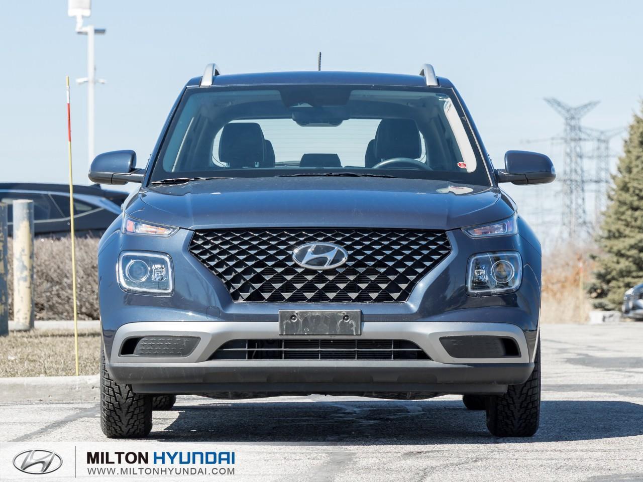 2023 Hyundai Venue Ultimate w/Denim Interior 4dr Front-Wheel Drive Photo