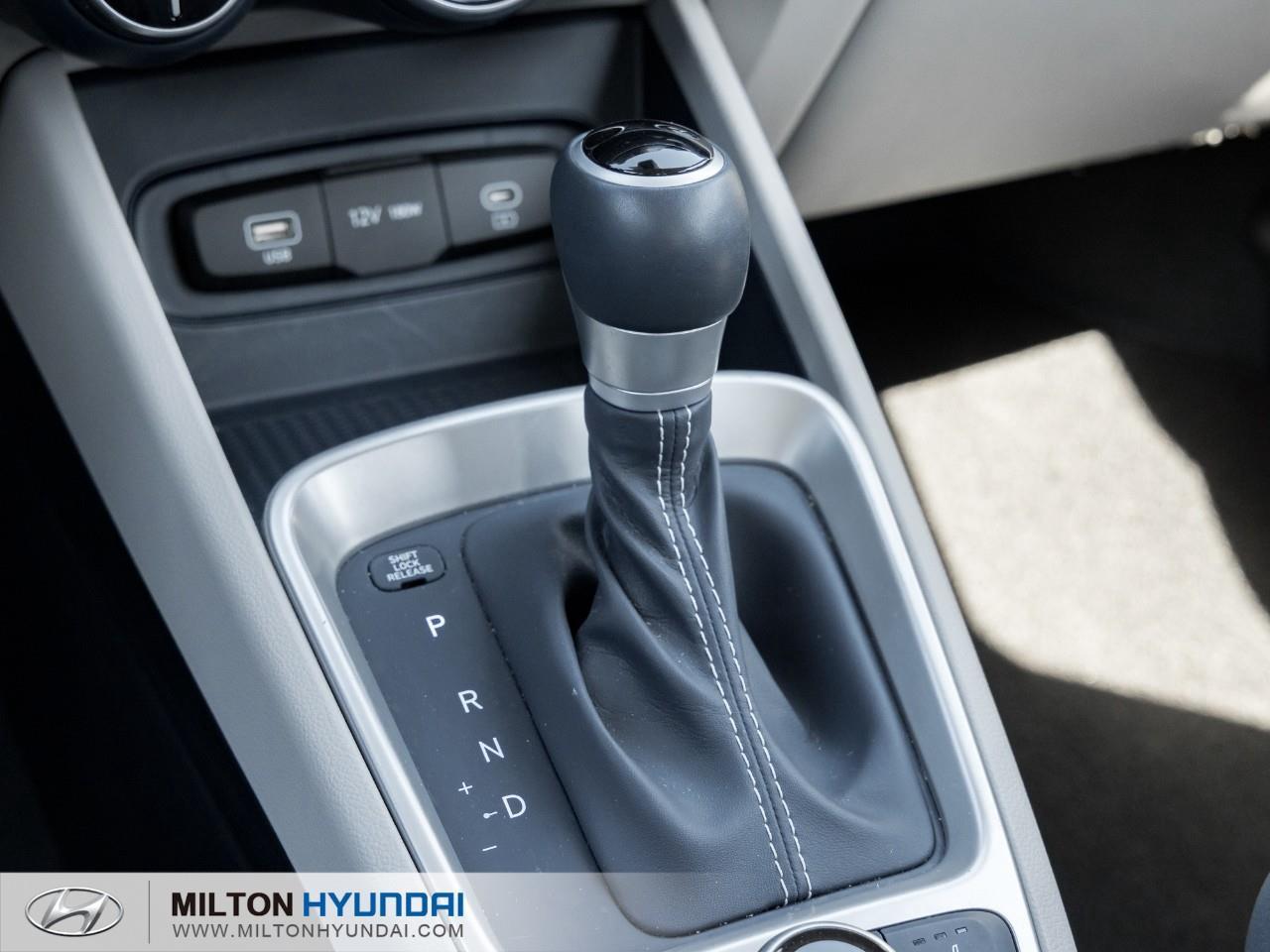 2023 Hyundai Venue Ultimate w/Denim Interior 4dr Front-Wheel Drive Photo