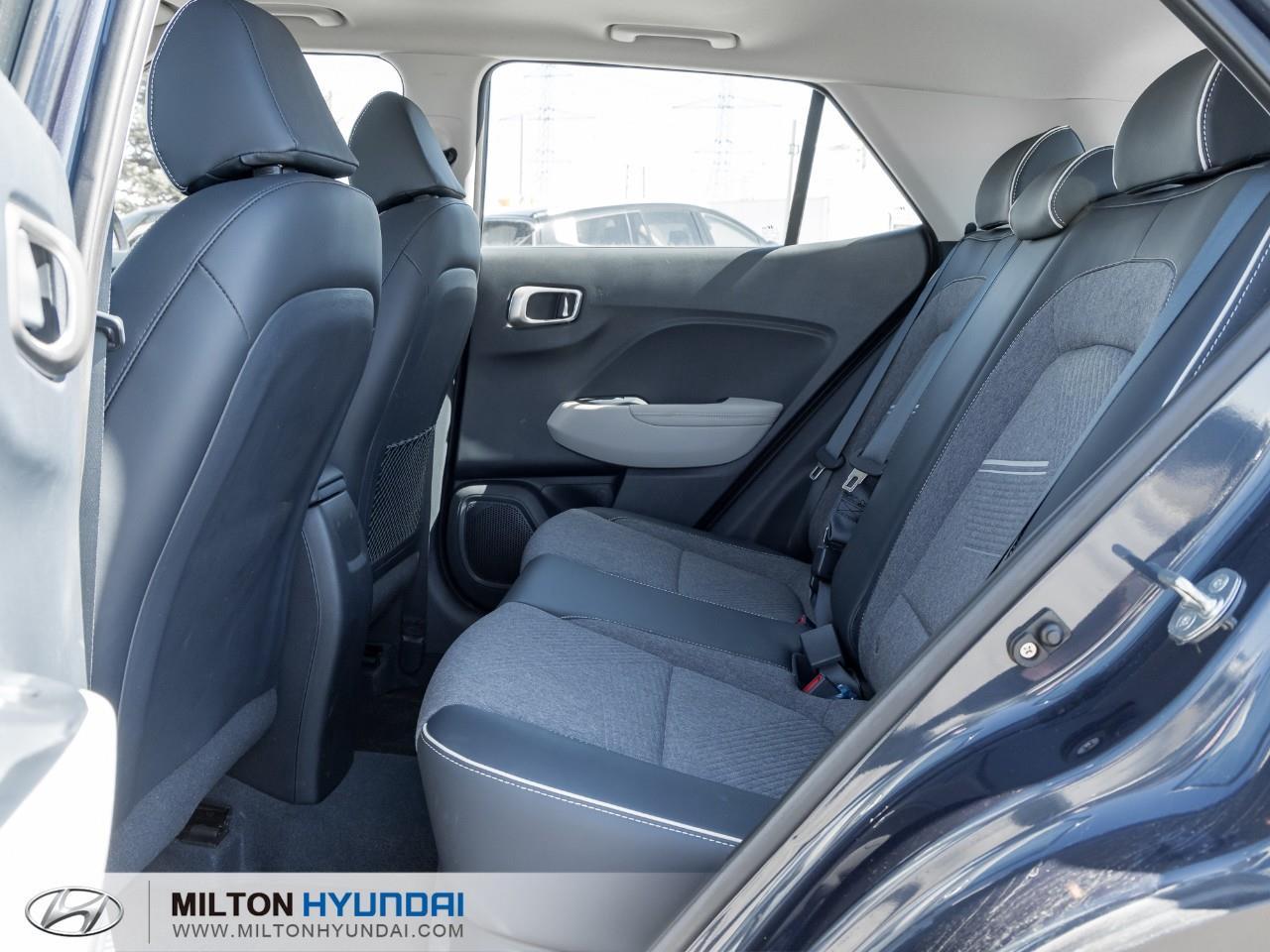 2023 Hyundai Venue Ultimate w/Denim Interior 4dr Front-Wheel Drive Photo