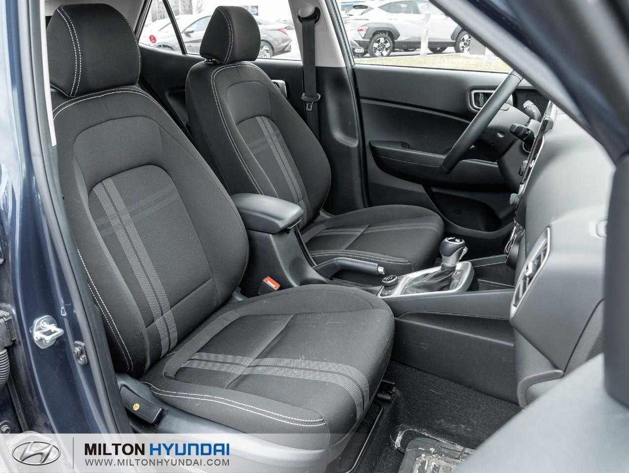 2024 Hyundai Venue Preferred w/Two-Tone 4dr Front-Wheel Drive Photo