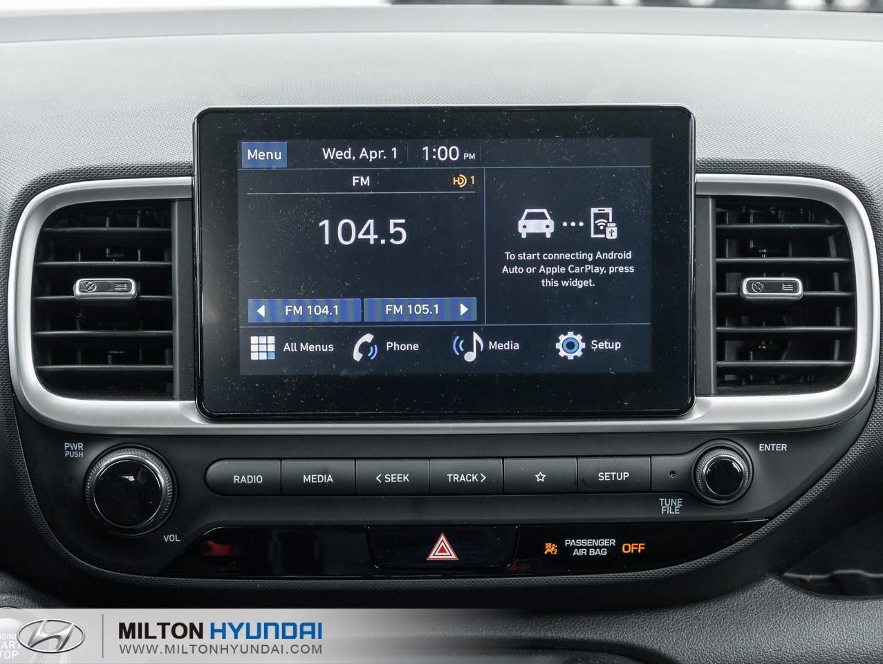 2024 Hyundai Venue Preferred w/Two-Tone 4dr Front-Wheel Drive Photo