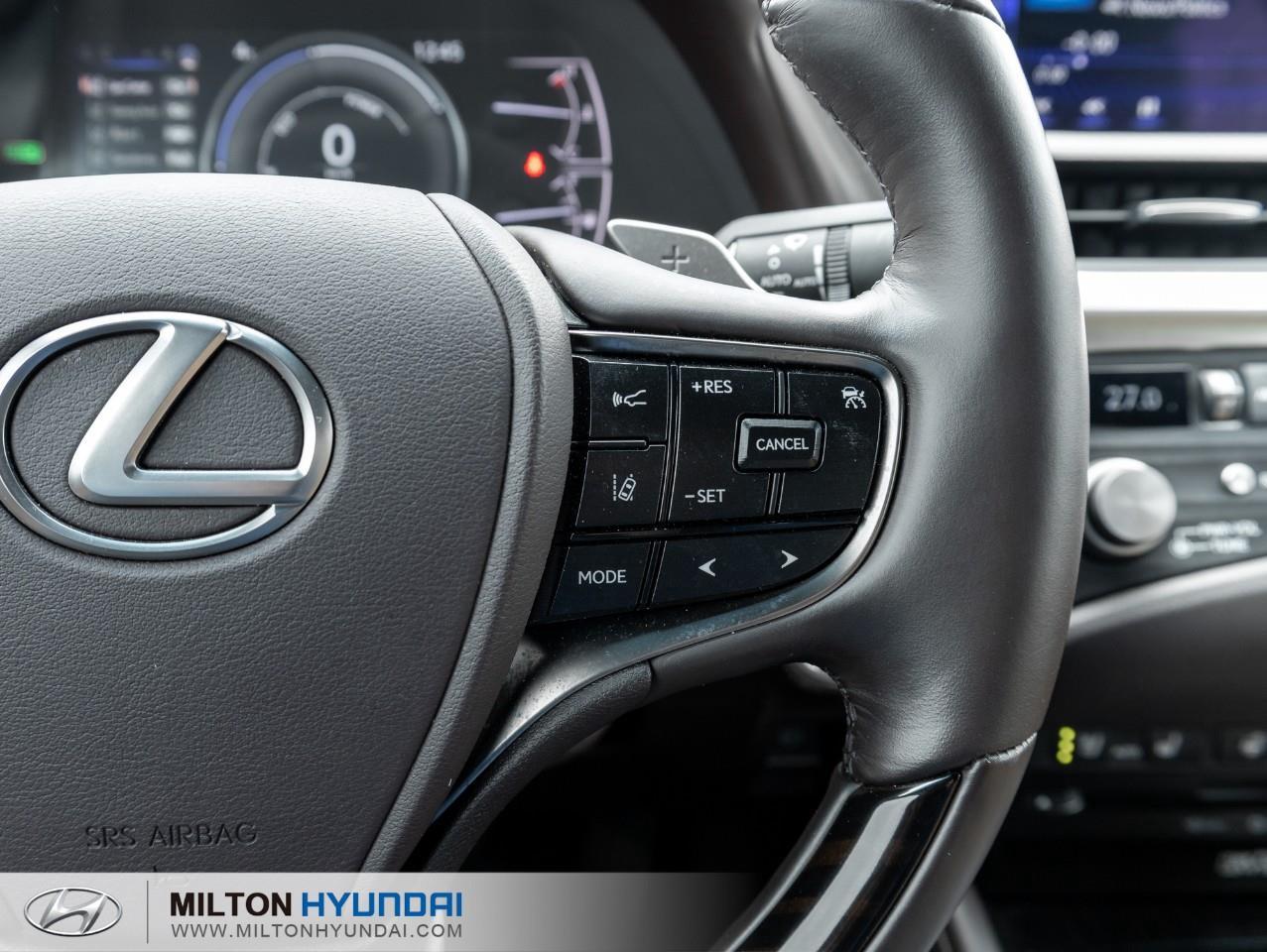 2021 Lexus ES 300h Base 4dr Sedan Photo