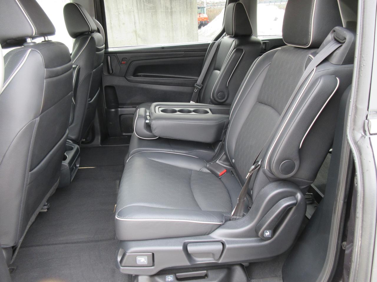 2023 Honda Odyssey Touring Passenger Van Photo