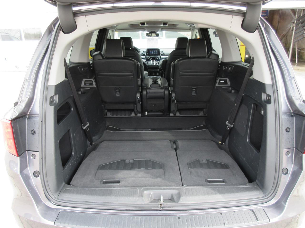 2023 Honda Odyssey Touring Passenger Van Photo