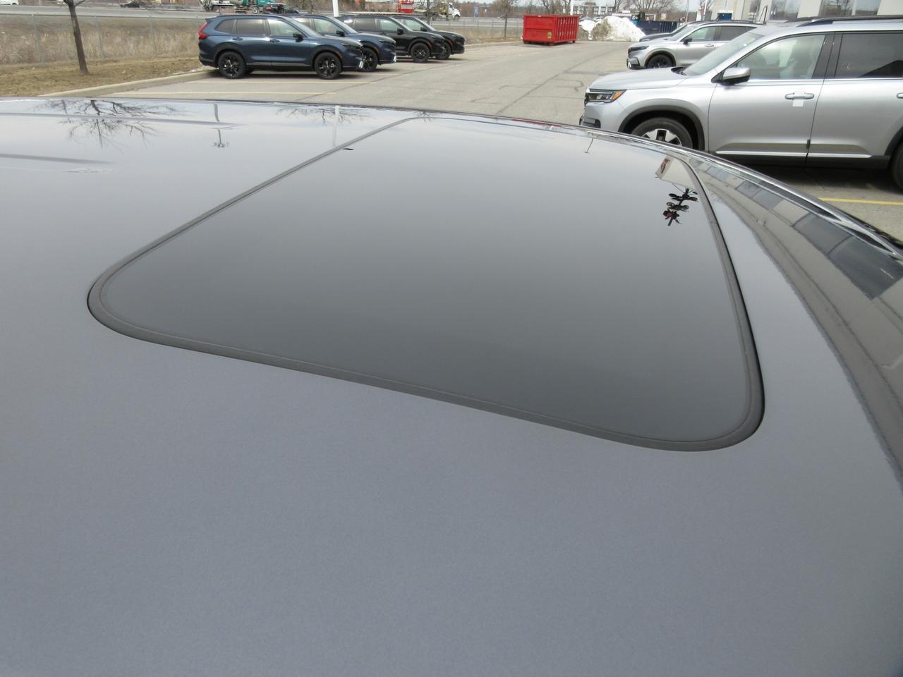 2023 Honda Odyssey Touring Passenger Van Photo