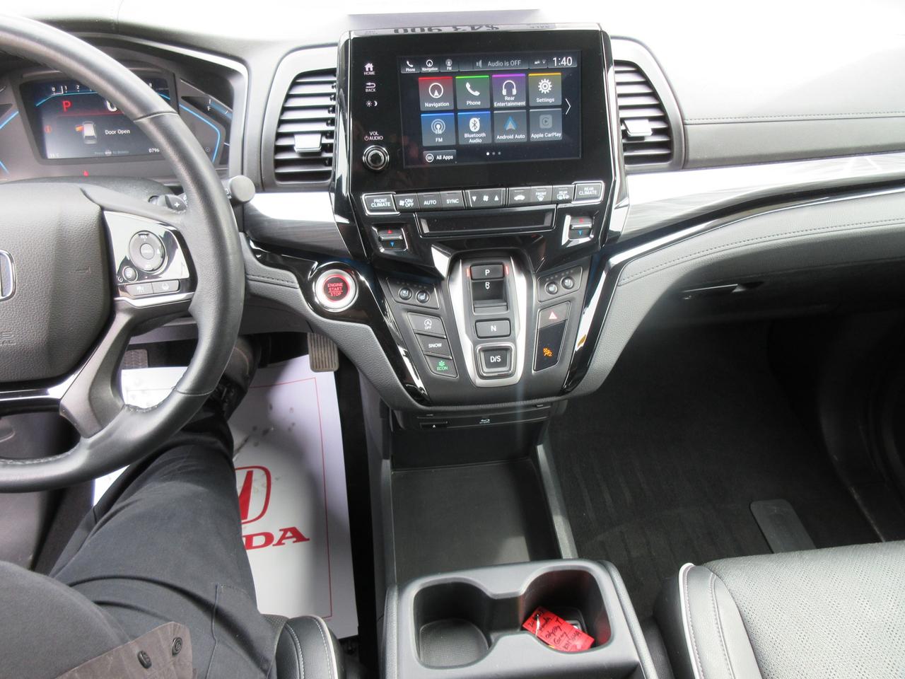 2023 Honda Odyssey Touring Passenger Van Photo