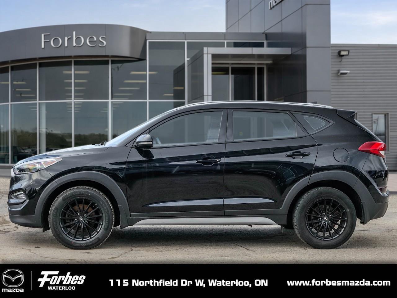 2018 Hyundai Tucson Premium 2.0L 4dr Front-Wheel Drive Photo2