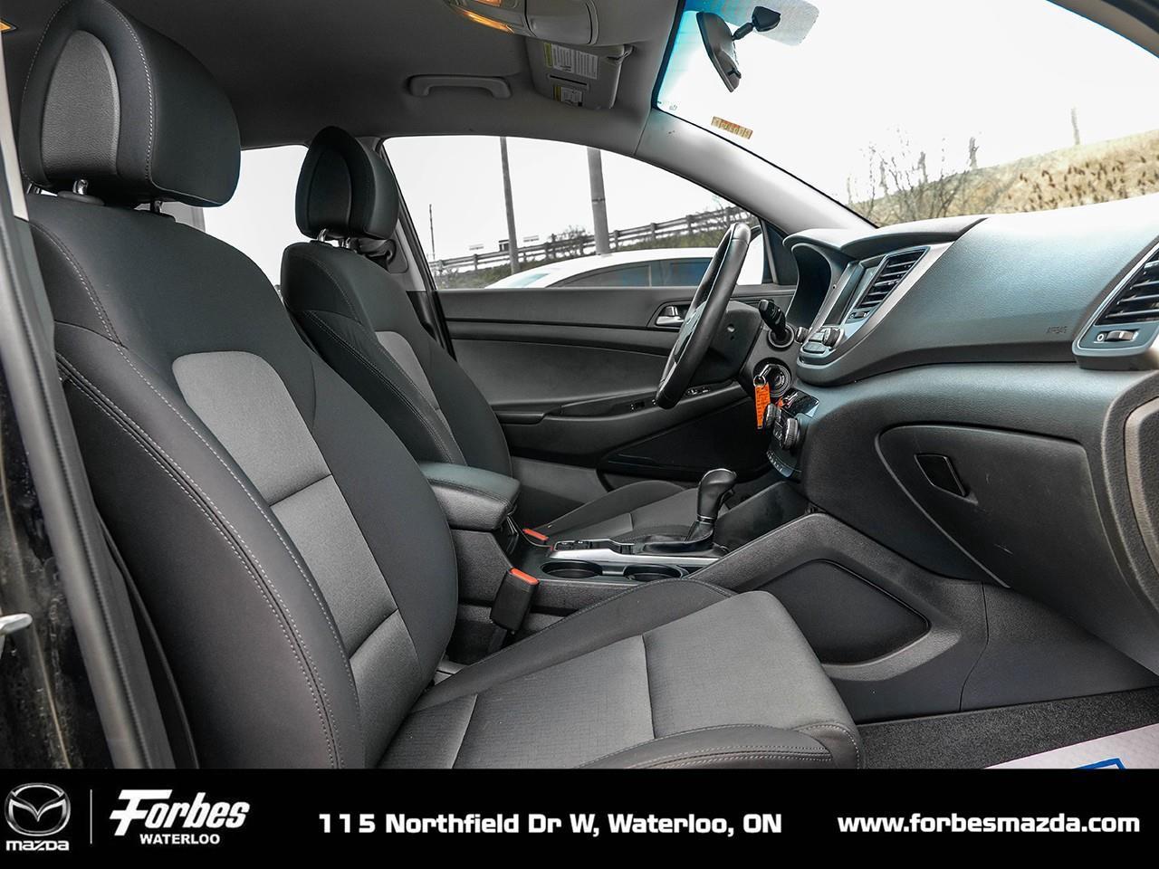 2018 Hyundai Tucson Premium 2.0L 4dr Front-Wheel Drive Photo