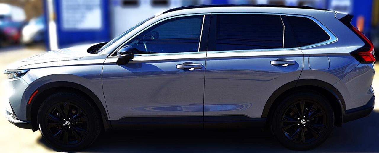 2024 Honda CR-V Hybrid Touring All-wheel Drive Photo